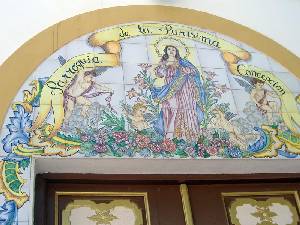 Detalle del T�mpano de la Ermita 